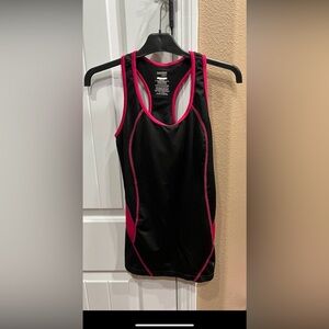 Danskin Now  black and pink racer rack fitted tank